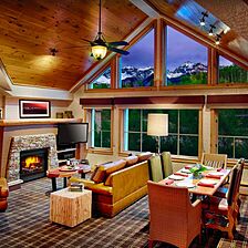 Fairmont Heritage Place - Franz Klammer Lodge — Living and Dining Area