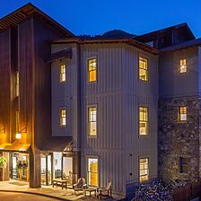 The River Club — Exterior
