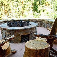 Bear Creek Lodge — Fire Pit