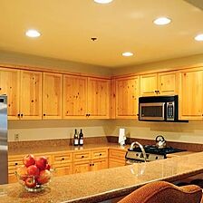 Bear Creek Lodge — Kitchen