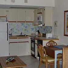 Islander Beach Resort — Kitchen