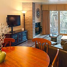 Sandstone Creek Club — Dining and Living Area