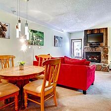Vail Run Resort — Dining and Living Area