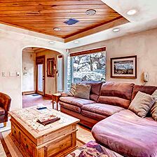 The Wren — Living Area