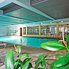 Water's Edge Inn & Resort — Pool