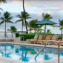 Lagoon Tower by Hilton Grand Vacations — Pool and Hot Tub With Loungers and Umbrellas