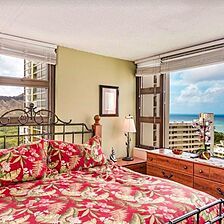 Aston at the Waikiki Banyan — Bedroom