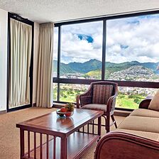 Aston Waikiki Sunset &mdash; Living Area