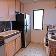 Kona Reef &mdash; Kitchen