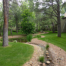 Quality Hill Resort Villas — Grounds