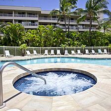 Maui Banyan Vacation Club — Hot Tub