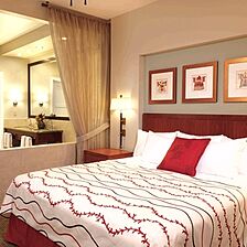Hilton Grand Vacations Club (HGVC) at Waikoloa Beach Resort — Hilton Grand Vacations Club (HGVC) at Waikoloa Beach Resort Bedroom
