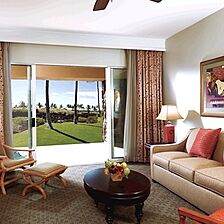 Hilton Grand Vacations Club (HGVC) at Waikoloa Beach Resort — Hilton Grand Vacations Club (HGVC) at Waikoloa Beach Resort Living Area