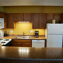Roundhouse Resort — Kitchen