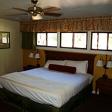 Roundhouse Resort — Bedroom