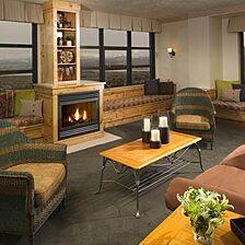 Grand Summit Hotel — Living Area