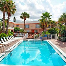 Nautical Watch Beach Resort — Pool