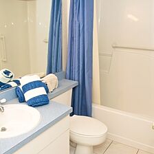 Gulf Stream Beach Resort — Bathroom