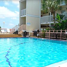 Cedar Cove Hotel — Pool