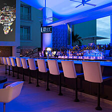 Renaissance Wind Creek Aruba - Marina Tower &mdash; Renaissance Aruba Resort & Casino Bar