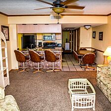 Ocean Landings Resort and Racquet Club — Living Area