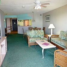 Las Olas Beach Club of Cocoa Beach — Living Area