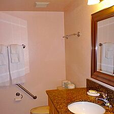 Las Olas Beach Club of Cocoa Beach — Bathroom