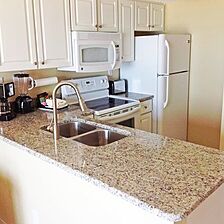Tropic Shores Resort — Kitchen