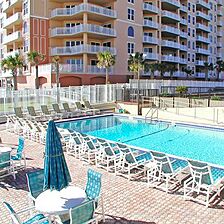 Turtle Inn — Pool