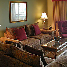Destin Holiday Beach Resort — Living Area
