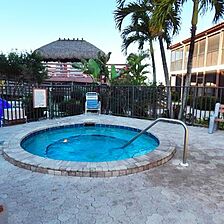 Sea Oats Beach Club — Hot Tub