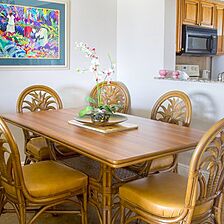 Marina Village at Snug Harbor — Dining Area