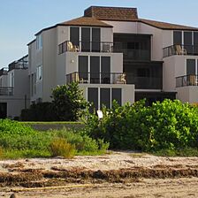 Lighthouse Resort & Club &mdash; Exterior