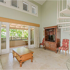 Coconut Mallory Marina & Resort — Living Area