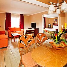 Legacy Vacation Club Orlando - Resort World &mdash; Dining Area