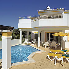 Four Seasons Fairways — - Pool area