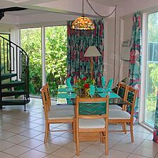 Cocoplum Beach & Tennis Club — Dining Area