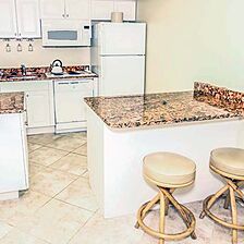Gulf Pointe Resort — Kitchen