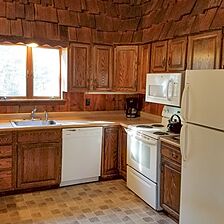 Killington Chalet Snowflake/Snowflurry — Kitchen