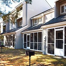 Deercreek — Exterior