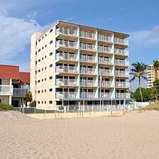 La Costa Beach Club Resort — Exterior