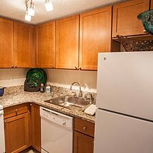 La Costa Beach Club Resort — Kitchen