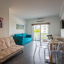 Park Royal Miami Beach — Living Area