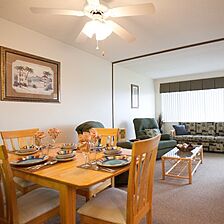 Harder Hall Lakeside Villas — Dining Area