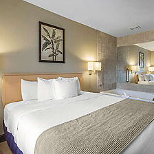 Bluegreen Odyssey Dells — Bedroom