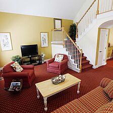 The Cottages at King's Creek Plantation — Living Area