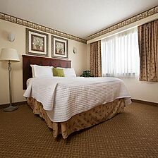 Villa Roma Resort Lodges — Bedroom