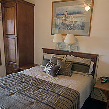 Scandinavian Lodge — Bedroom