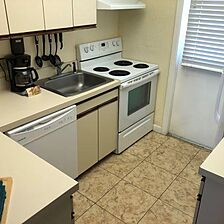 Camelot by the Sea — Kitchen