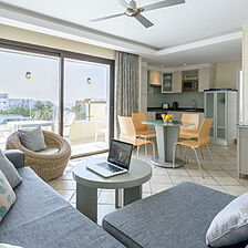 Pearly Grey Ocean Club